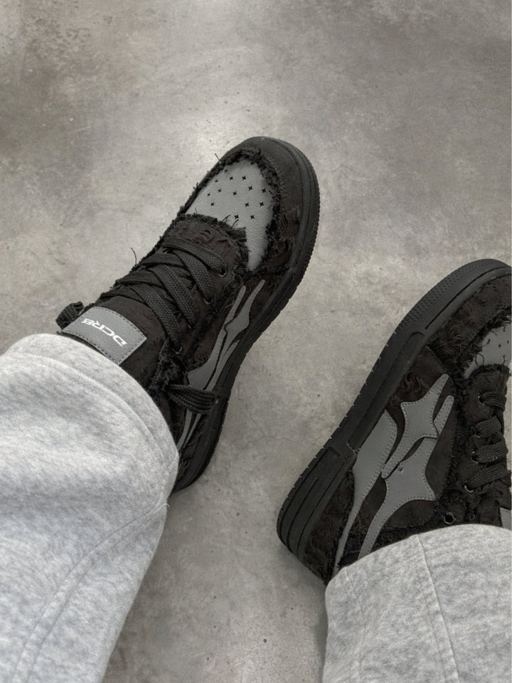 FaceronStudio - Sneakers Broken Negras